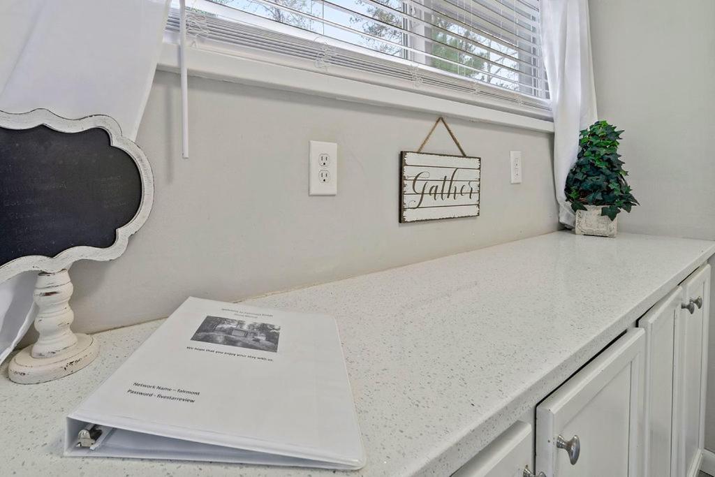 Goodkarma Rentals Refreshed Smyrna Home Near Battery Atl Half Mile To Interstate Atlanta Exterior photo